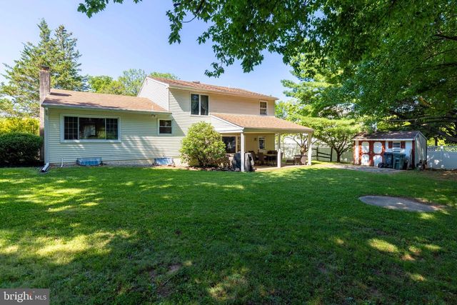 31 CRESTVIEW DR, Southampton, PA 18966