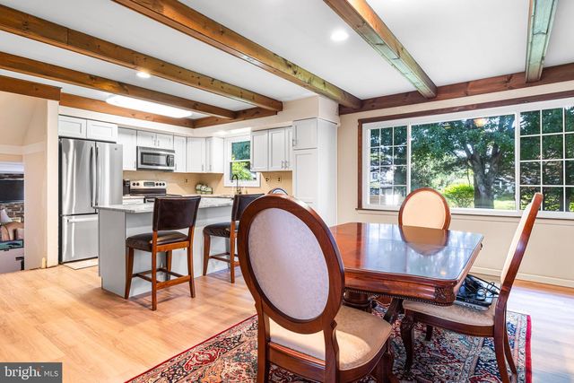 31 CRESTVIEW DR, Southampton, PA 18966