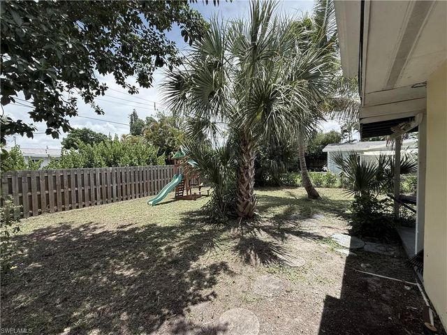 3941 Maxine ST, Fort Myers, FL 33901