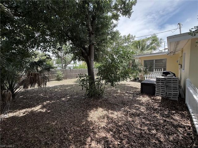 3941 Maxine ST, Fort Myers, FL 33901