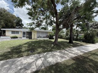 3941 Maxine ST, Fort Myers, FL 33901