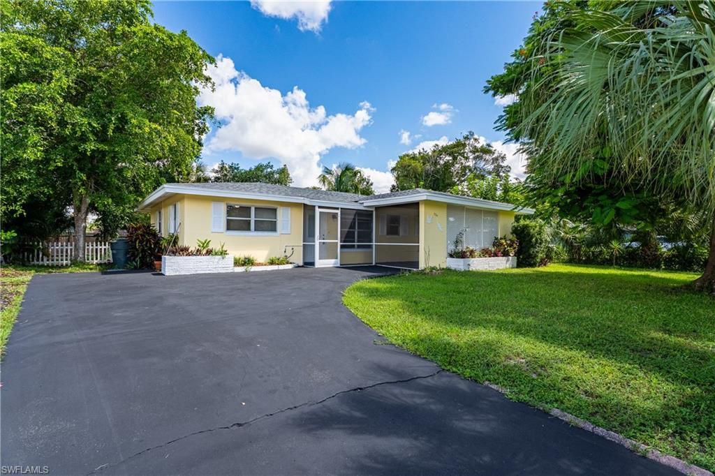 3941 Maxine ST, FORT MYERS, FL 33901 — photo 2