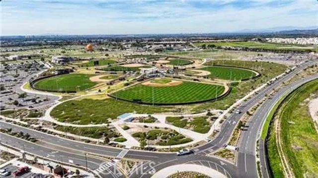 187 Biome, Irvine, CA 92618