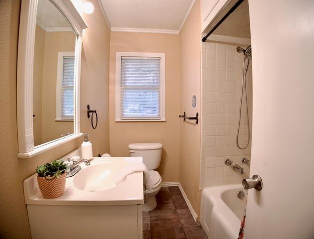 2833 W Beauregard Avenue, San Angelo, TX 76901