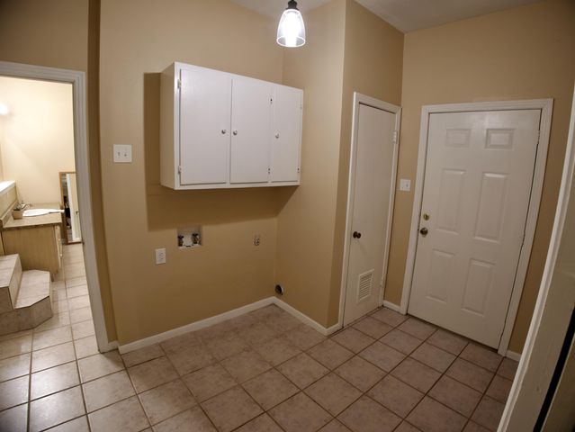 2833 W Beauregard Avenue, San Angelo, TX 76901