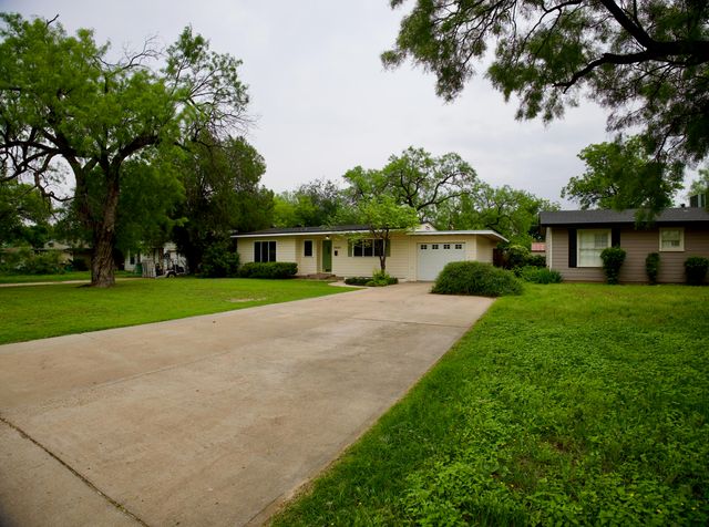 2833 W Beauregard Avenue, San Angelo, TX 76901