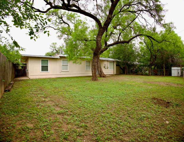 2833 W Beauregard Avenue, San Angelo, TX 76901