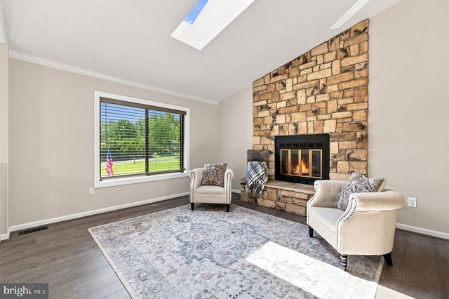 4368 SUNSET CT, Warrenton, VA 20187