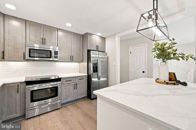 4368 SUNSET CT, Warrenton, VA 20187