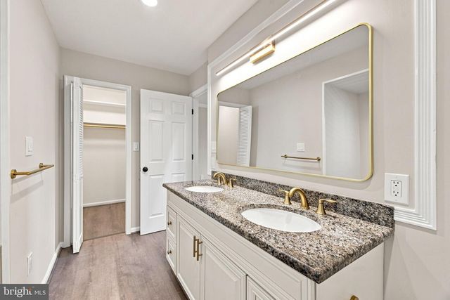 4368 SUNSET CT, Warrenton, VA 20187