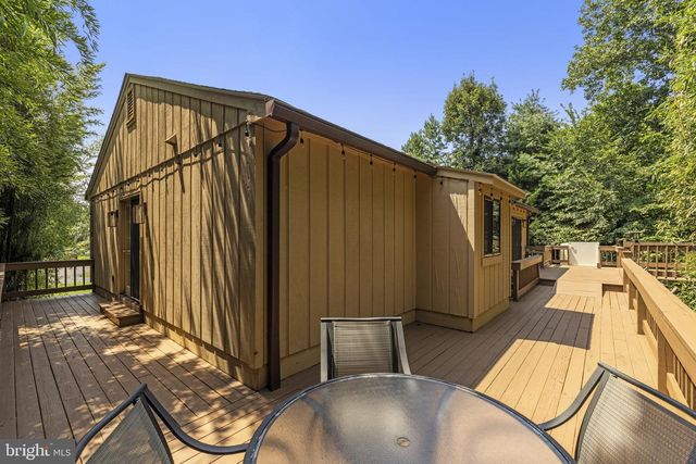 4368 SUNSET CT, Warrenton, VA 20187