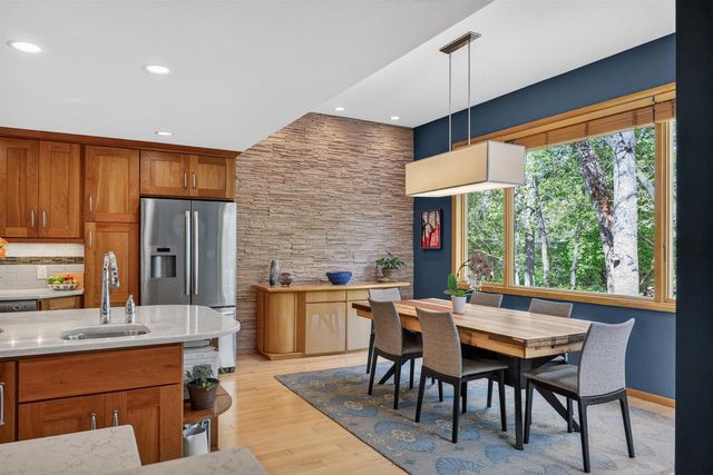 21 Larkin Street, Madison, WI 53705