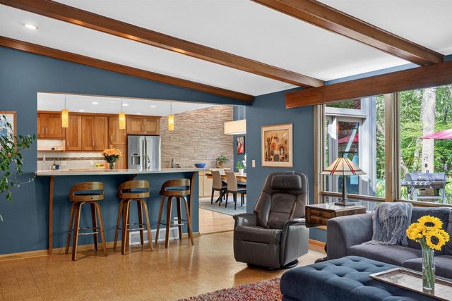 21 Larkin Street, Madison, WI 53705