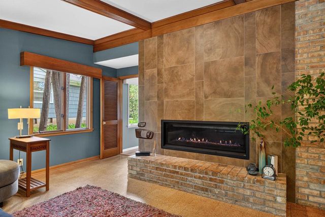 21 Larkin Street, Madison, WI 53705