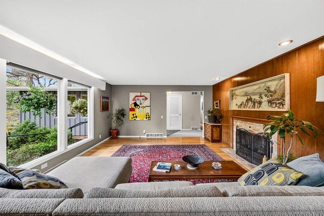 21 Larkin Street, Madison, WI 53705