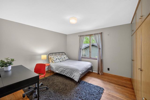 21 Larkin Street, Madison, WI 53705