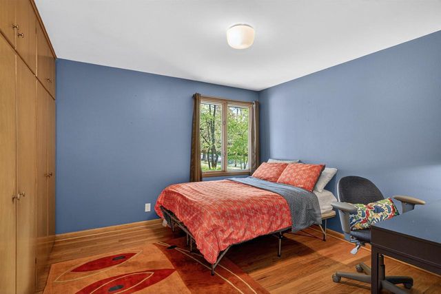 21 Larkin Street, Madison, WI 53705