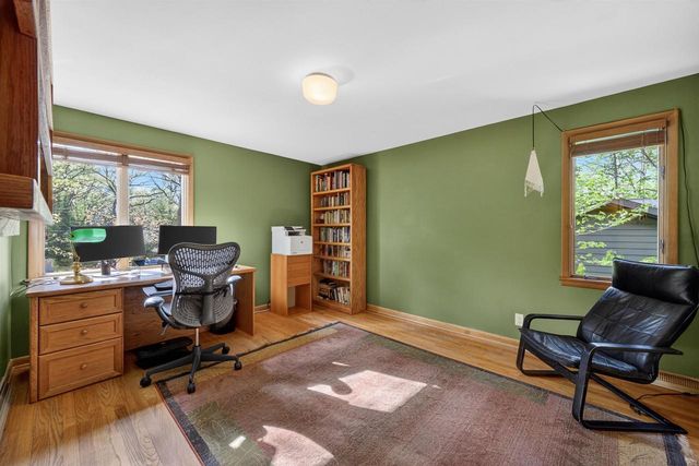 21 Larkin Street, Madison, WI 53705