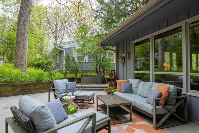 21 Larkin Street, Madison, WI 53705