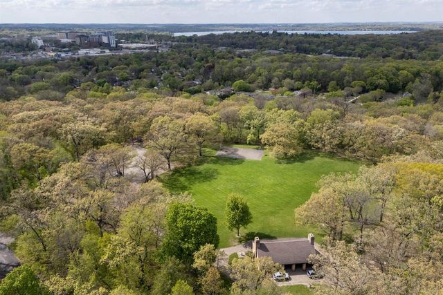 21 Larkin Street, Madison, WI 53705