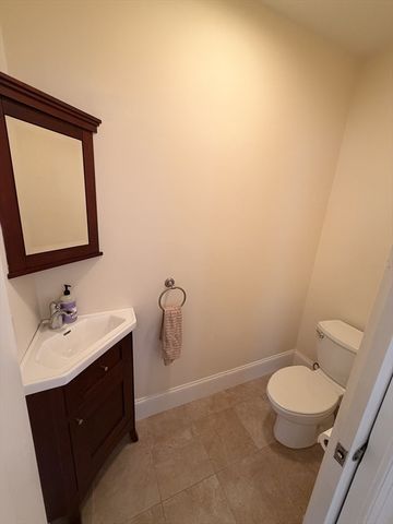 21 Marion Rd 1, Belmont, MA 02478