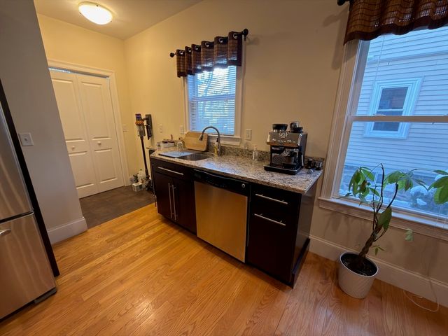 21 Marion Rd 1, Belmont, MA 02478