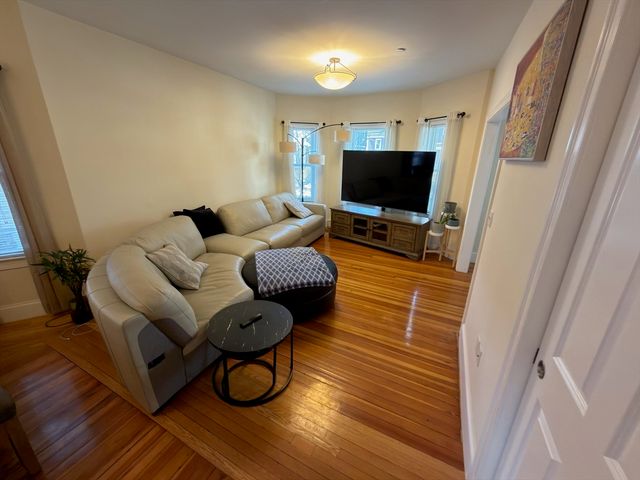 21 Marion Rd 1, Belmont, MA 02478