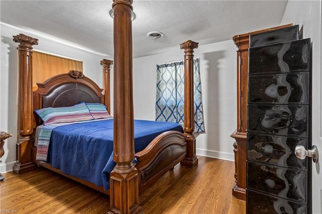 33 Green CT, Newport News, VA 23601