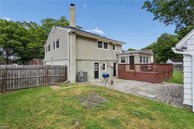 33 Green CT, Newport News, VA 23601