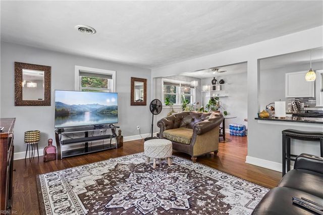 33 Green CT, Newport News, VA 23601