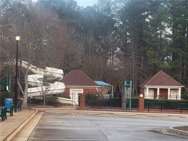 3259 Walnut Ridge, Atlanta, GA 30349