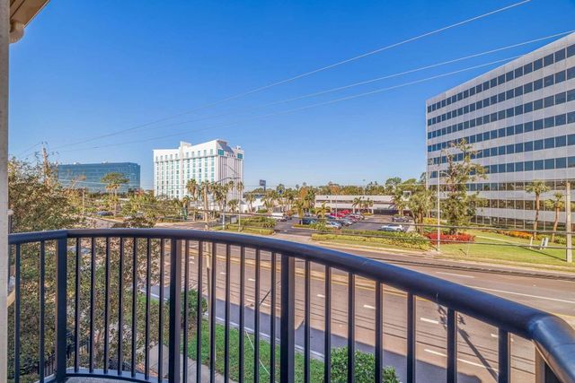 5252 W KENNEDY BOULEVARD, Tampa, FL 33609