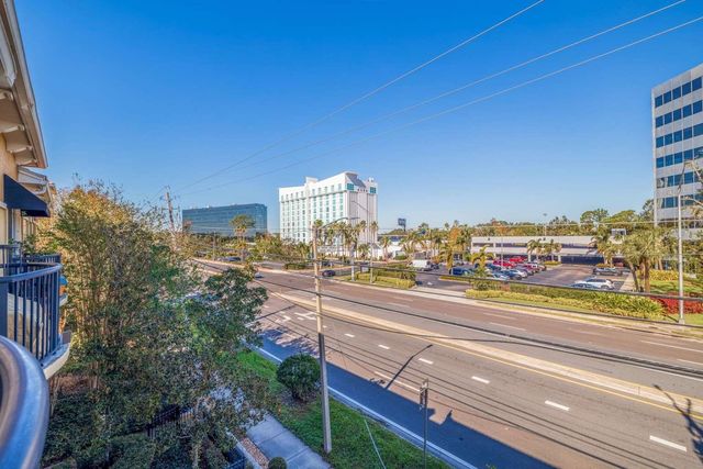 5252 W KENNEDY BOULEVARD, Tampa, FL 33609