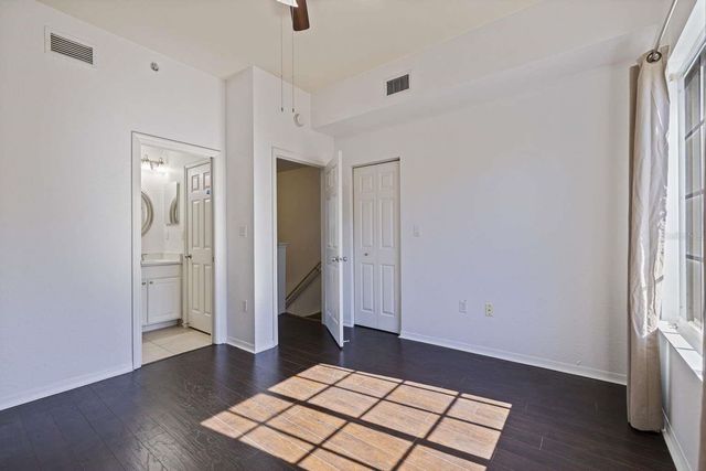 5252 W KENNEDY BOULEVARD, Tampa, FL 33609