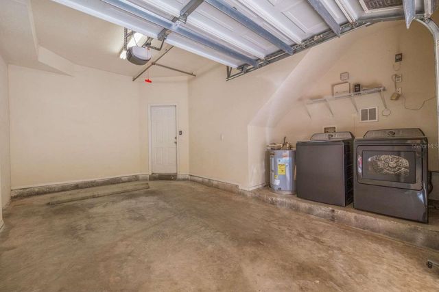 5252 W KENNEDY BOULEVARD, Tampa, FL 33609