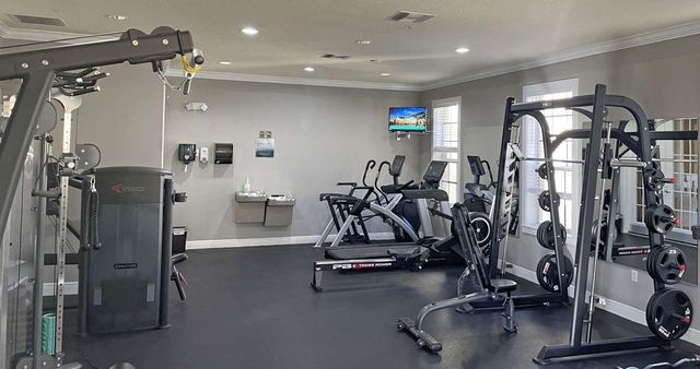 5252 W KENNEDY BOULEVARD, Tampa, FL 33609