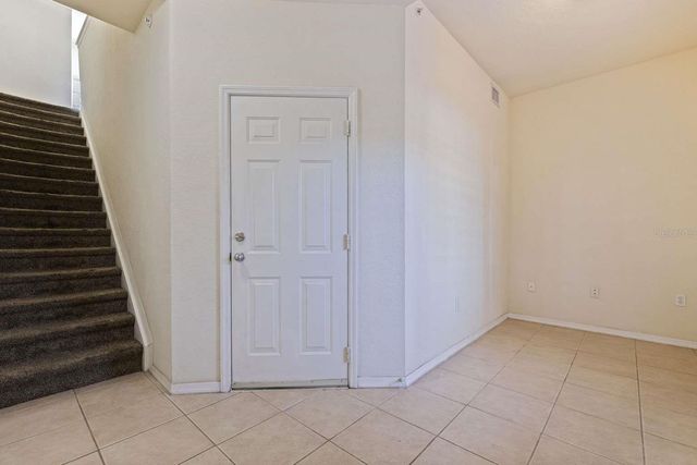 5252 W KENNEDY BOULEVARD, Tampa, FL 33609