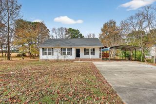 637 Bullhardt Drive, Zebulon, NC 27597