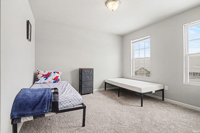 1335 Sand Hills Point, Goshen, IN 46526