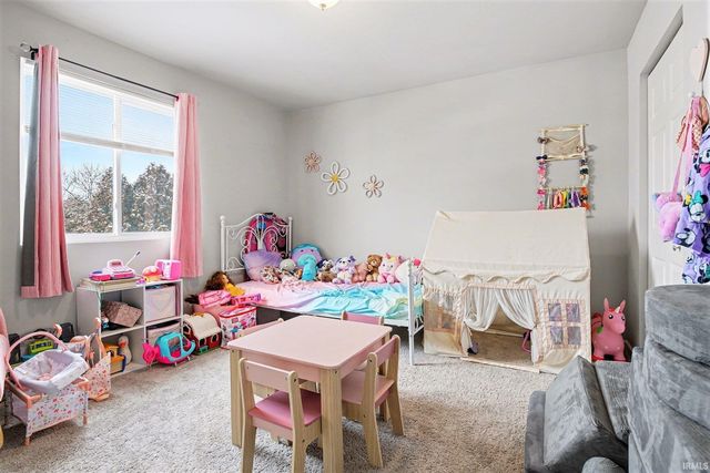 1335 Sand Hills Point, Goshen, IN 46526