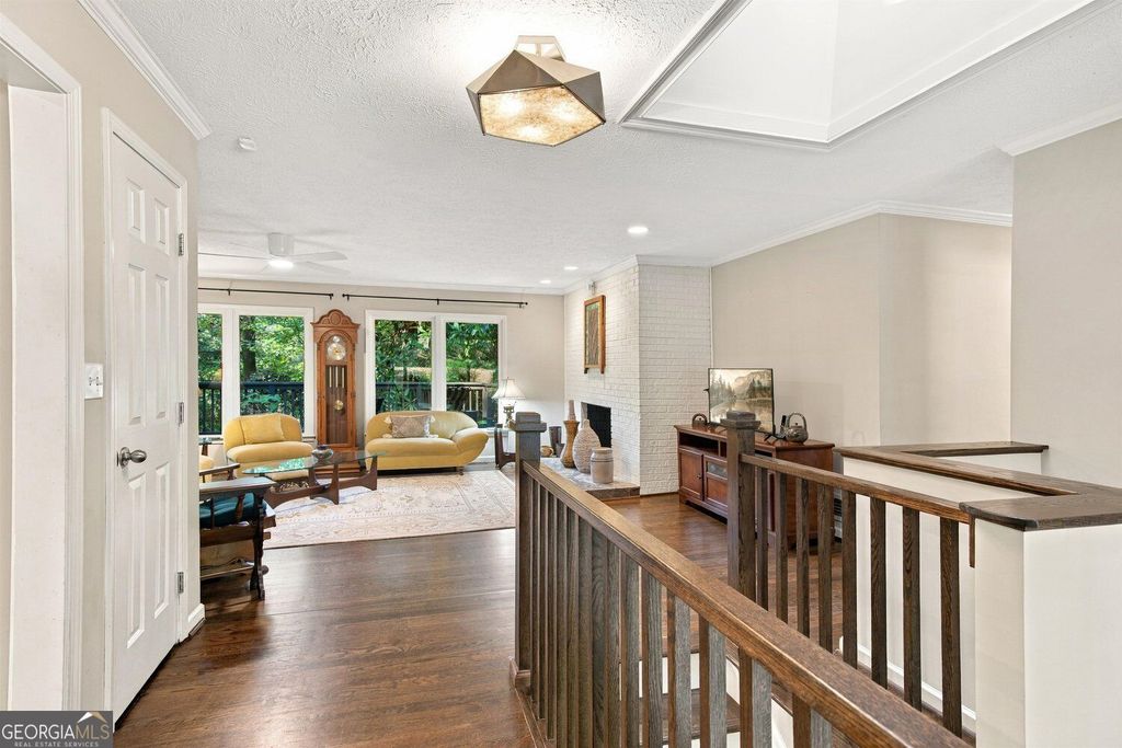 9270 N Lake Drive, Roswell, GA 30076 — photo 4