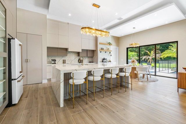 221 Milestone Way, West Palm Beach, FL 33415