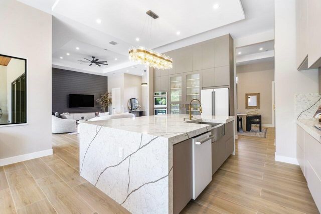 221 Milestone Way, West Palm Beach, FL 33415