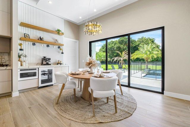 221 Milestone Way, West Palm Beach, FL 33415