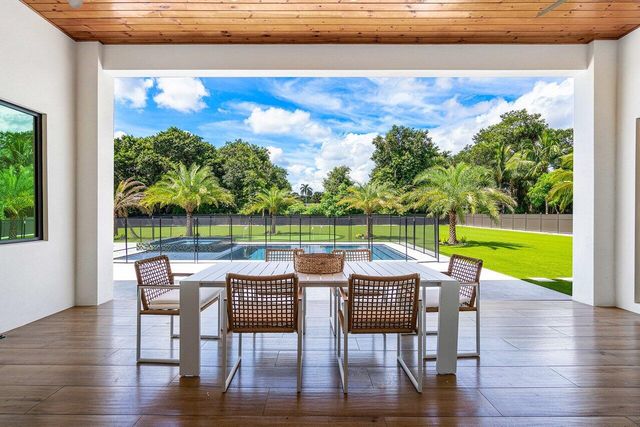 221 Milestone Way, West Palm Beach, FL 33415