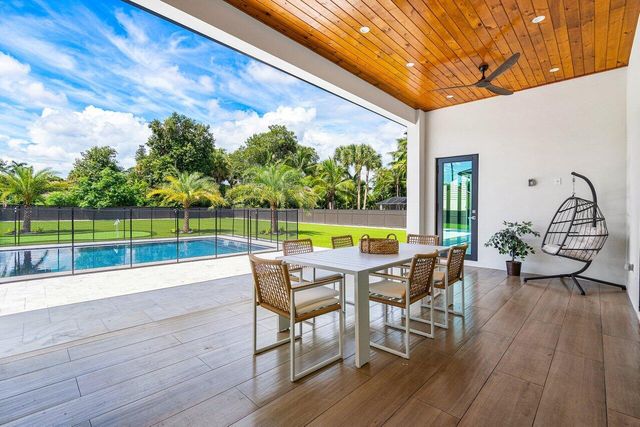 221 Milestone Way, West Palm Beach, FL 33415