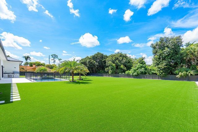 221 Milestone Way, West Palm Beach, FL 33415