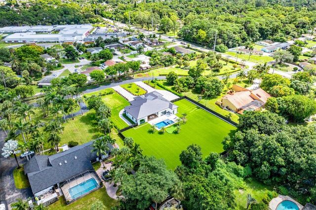 221 Milestone Way, West Palm Beach, FL 33415