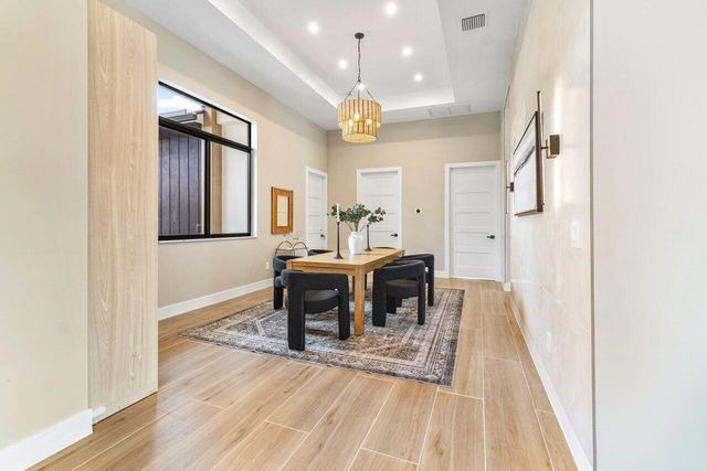 221 Milestone Way, West Palm Beach, FL 33415