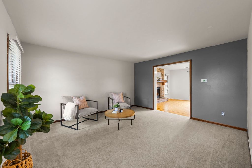 1012 MUIRHEAD Avenue, Naperville, IL 60565 — photo 4
